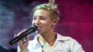 Hot girl get an amazing blowjob - porn video