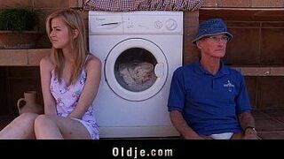 Oldman gets to fuck a horny teeny - porn video