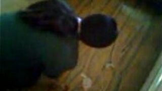 Desi girl pissing - porn video