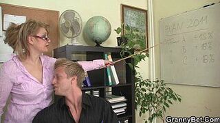 He bangs horny office lady - porn video